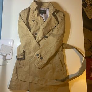 NWOT Banana Republic Trench Coat